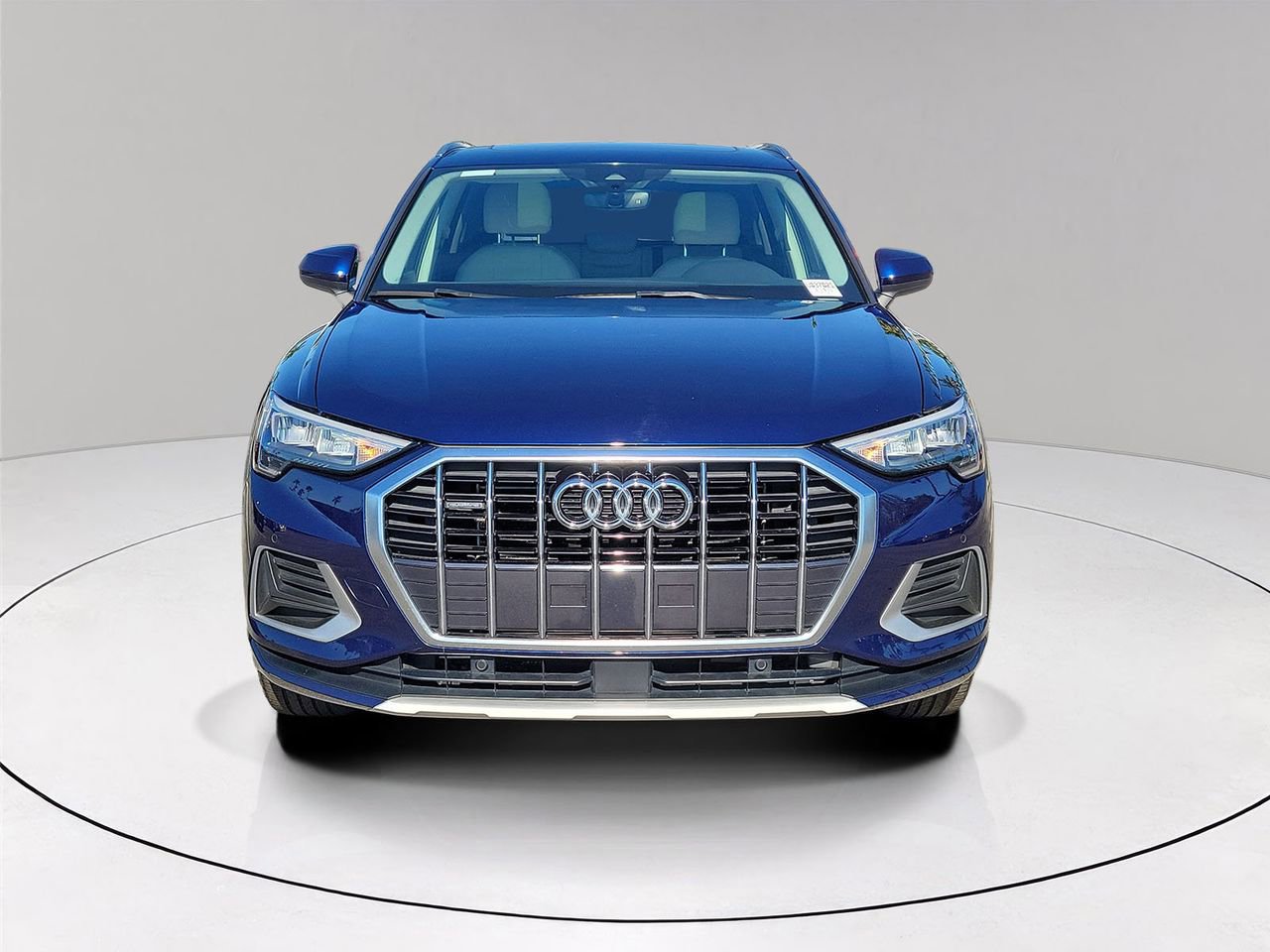 Used 2022 Audi Q3 2.0T Premium w/ Convenience Package image 2