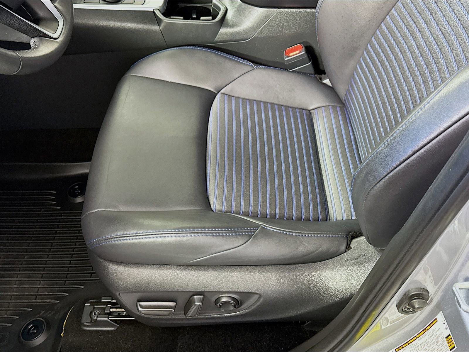 Used 2024 Toyota RAV4 XSE w/ Advanced Technology Package image 16