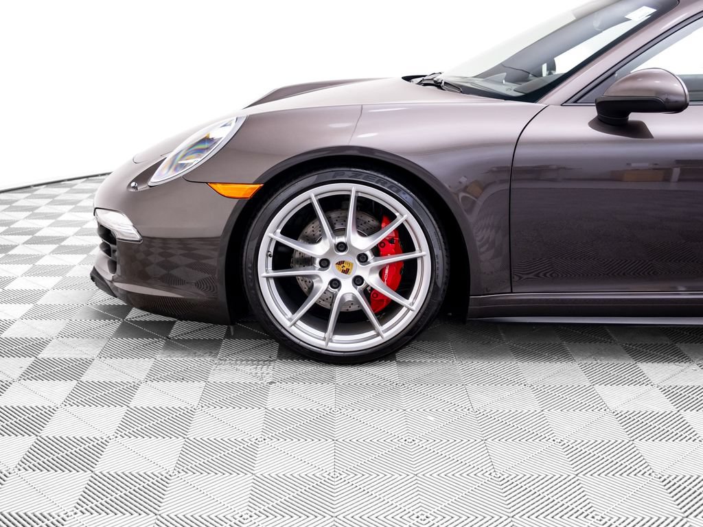 Used 2015 Porsche 911 Carrera 4S AWD/4WD image 38