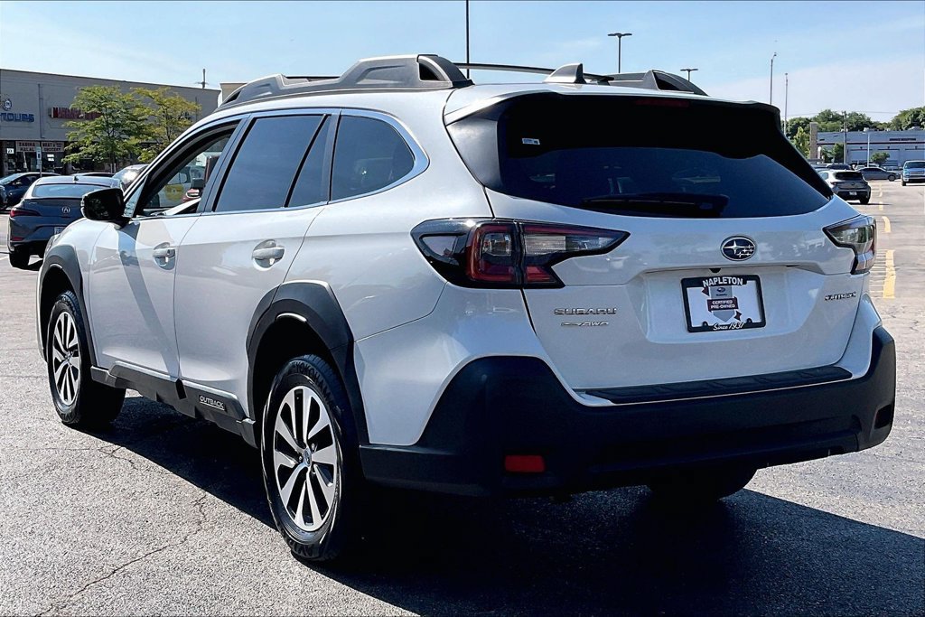 Certified 2024 Subaru Outback Premium w/ Popular Package #1A AWD/4WD image 11