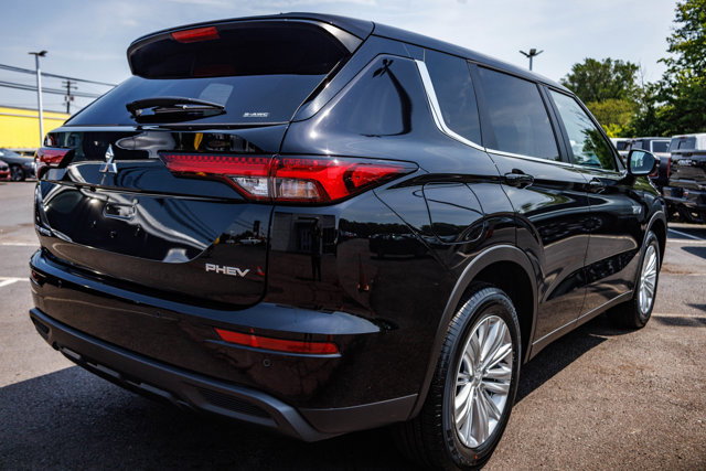 New 2025 Mitsubishi Outlander ES image 5