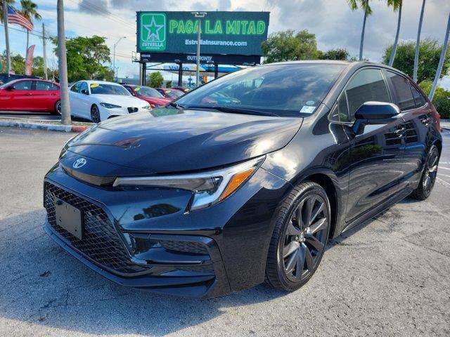 Used 2024 Toyota Corolla SE w/ SE Premium Package FWD image 3