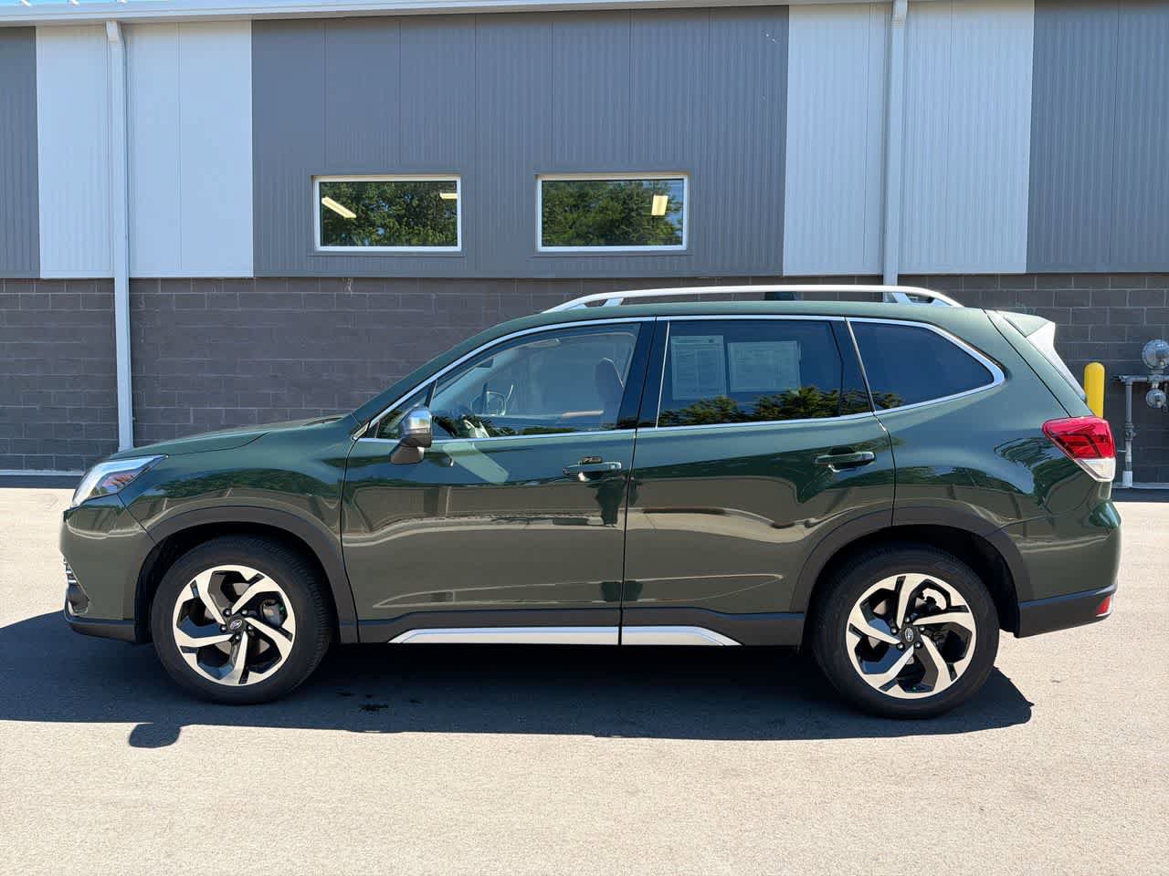 Certified 2023 Subaru Forester Touring AWD/4WD image 10