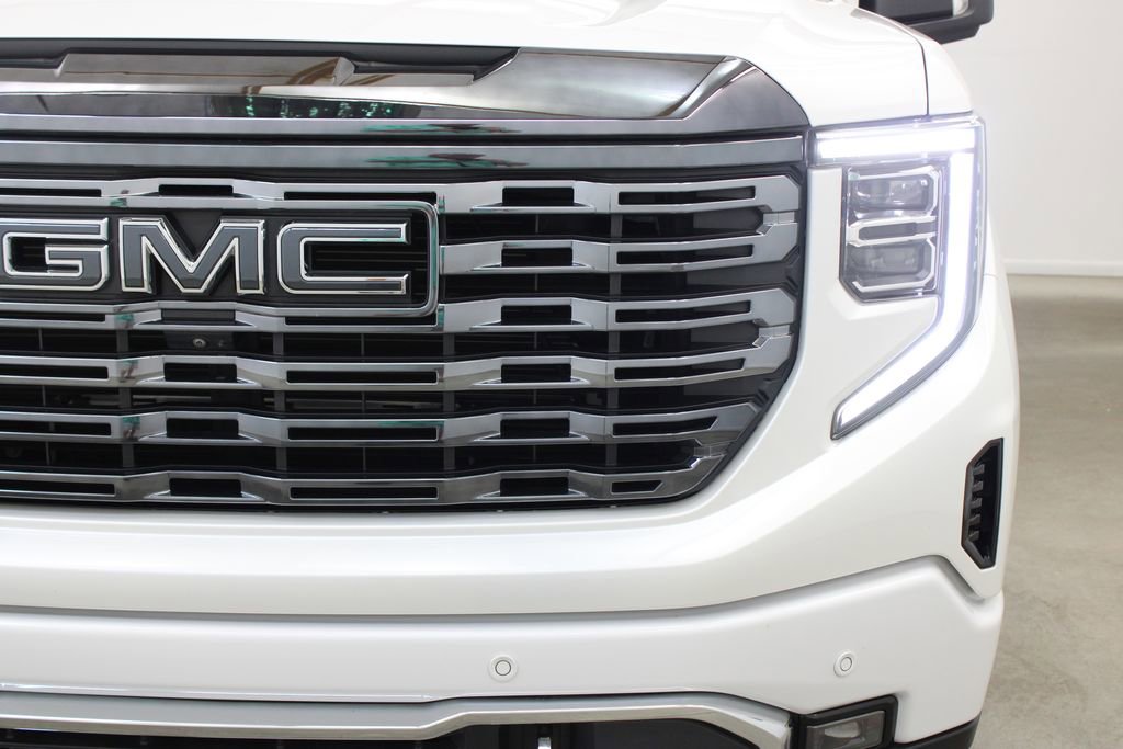 Used 2022 GMC Sierra 1500 Denali Ultimate image 8
