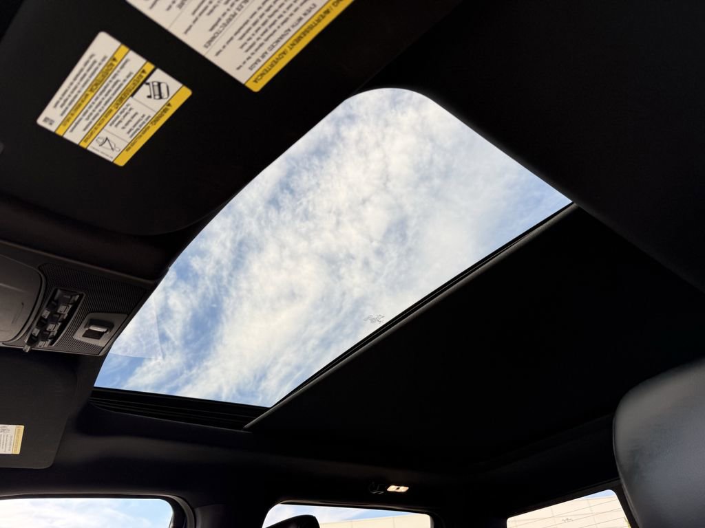 Used 2019 Ford F150 Raptor w/ Equipment Group 801A Mid image 10