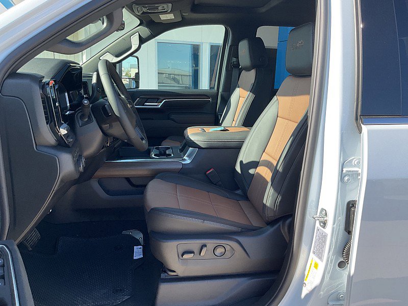 New 2026 Chevrolet Silverado 2500 High Country w/ Technology Package AWD/4WD image 13