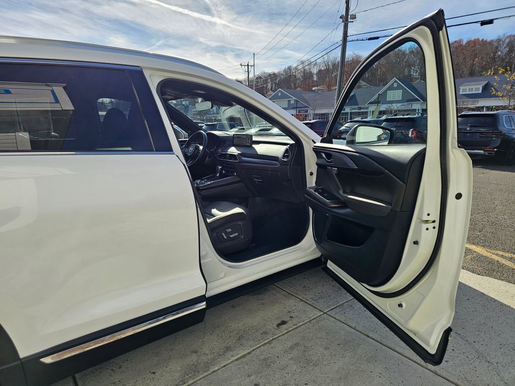 Used 2021 MAZDA CX-9 Signature image 10