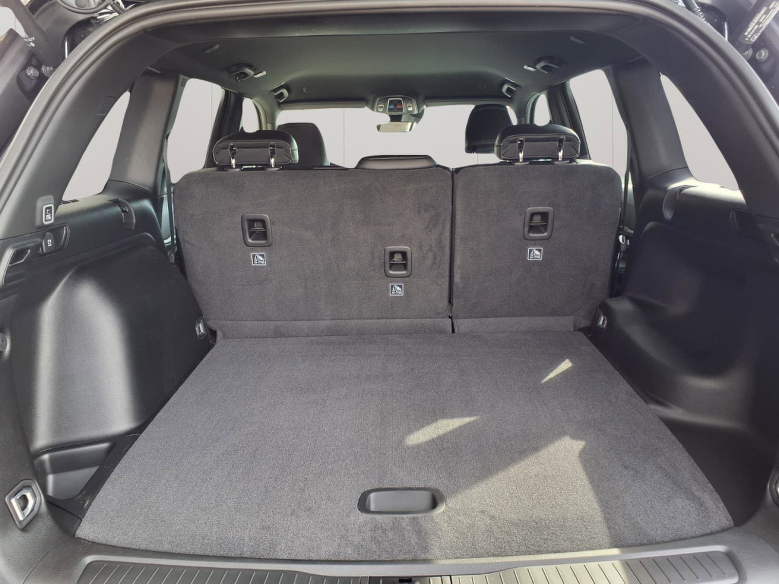 New 2026 Jeep Grand Cherokee Altitude RWD image 8