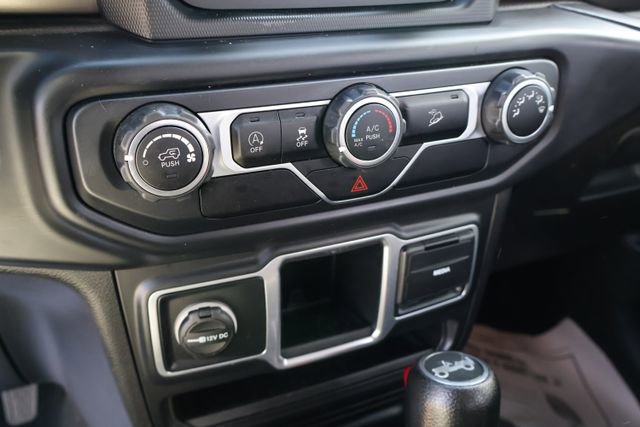 Used 2018 Jeep Wrangler Sport image 12