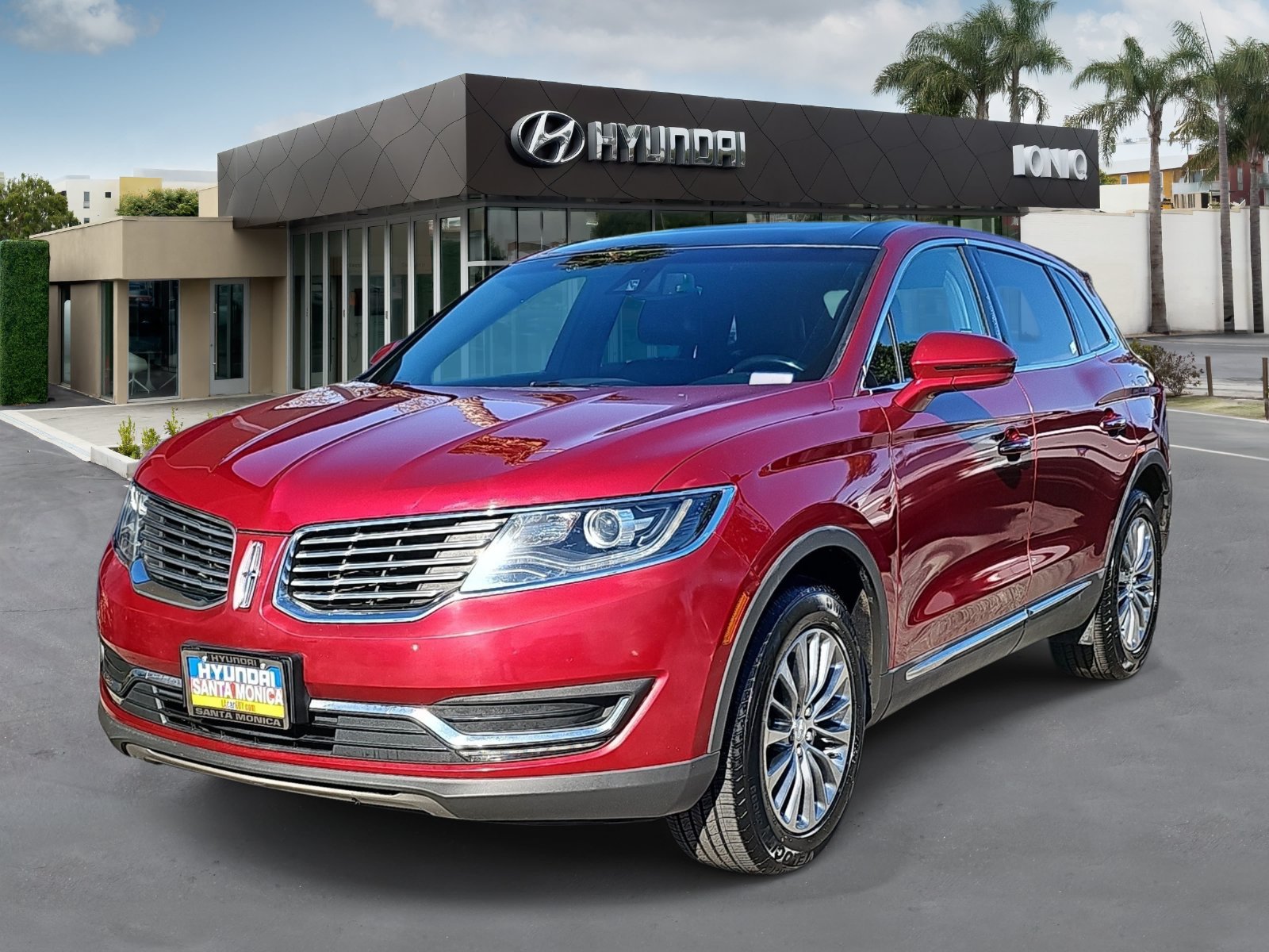 Used 2016 Lincoln MKX Select w/ Select Plus Package FWD image 7