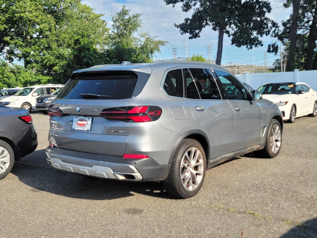 Used 2024 BMW X5 xDrive40i w/ Parking Assistance Package AWD/4WD image 8