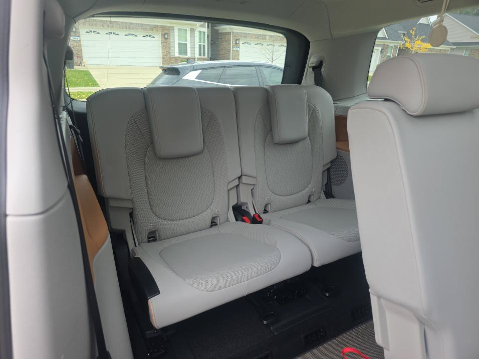 Used 2025 Volkswagen ID. Buzz Pro S Plus RWD image 17