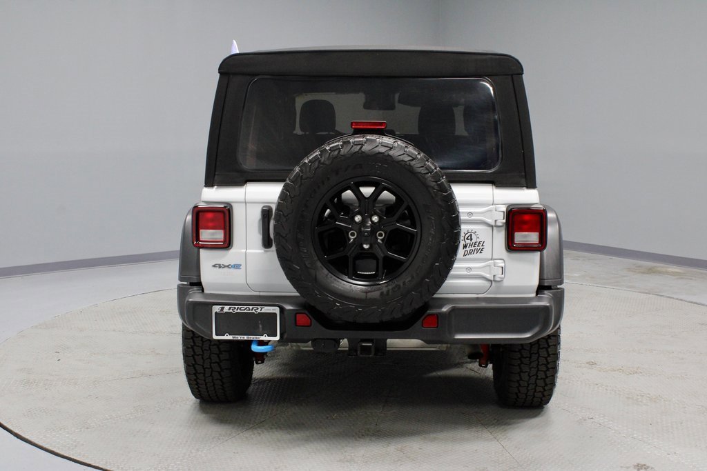 Used 2024 Jeep Wrangler Unlimited image 11