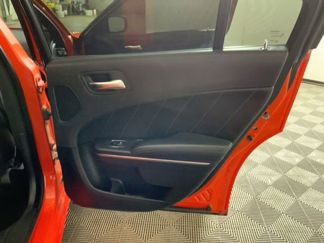 Used 2017 Dodge Charger R/T w/ Premium Group RWD image 29