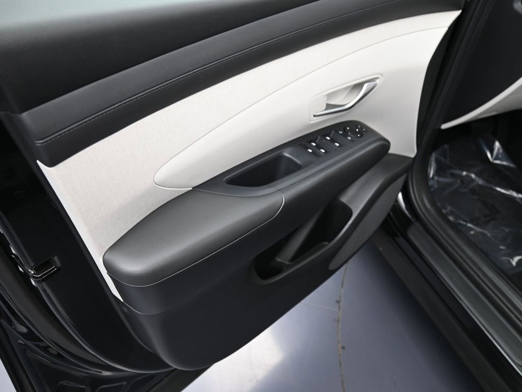 Used 2025 Hyundai Tucson SEL image 13