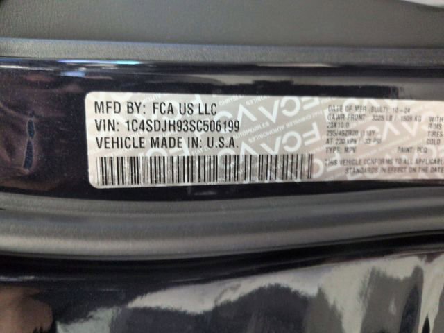 Used 2025 Dodge Durango SRT Hellcat AWD/4WD image 37