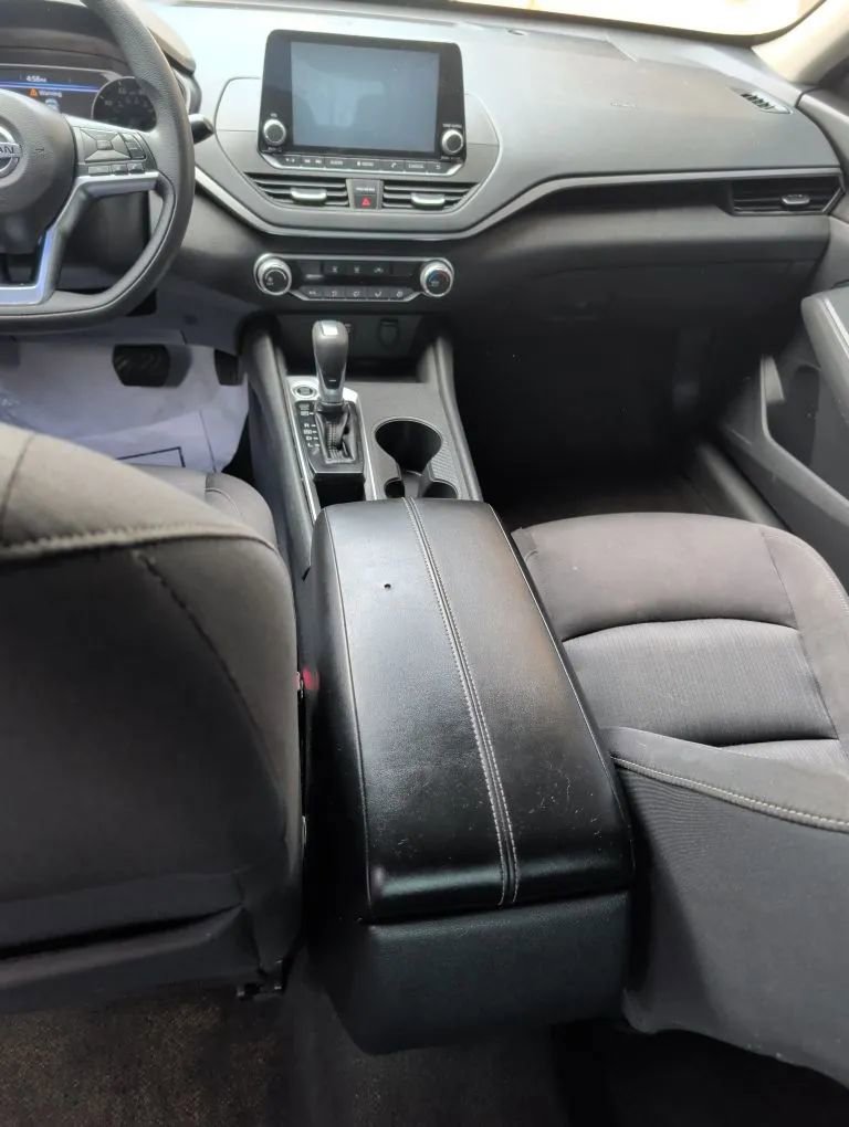 Used 2020 Nissan Altima 2.5 S FWD image 10