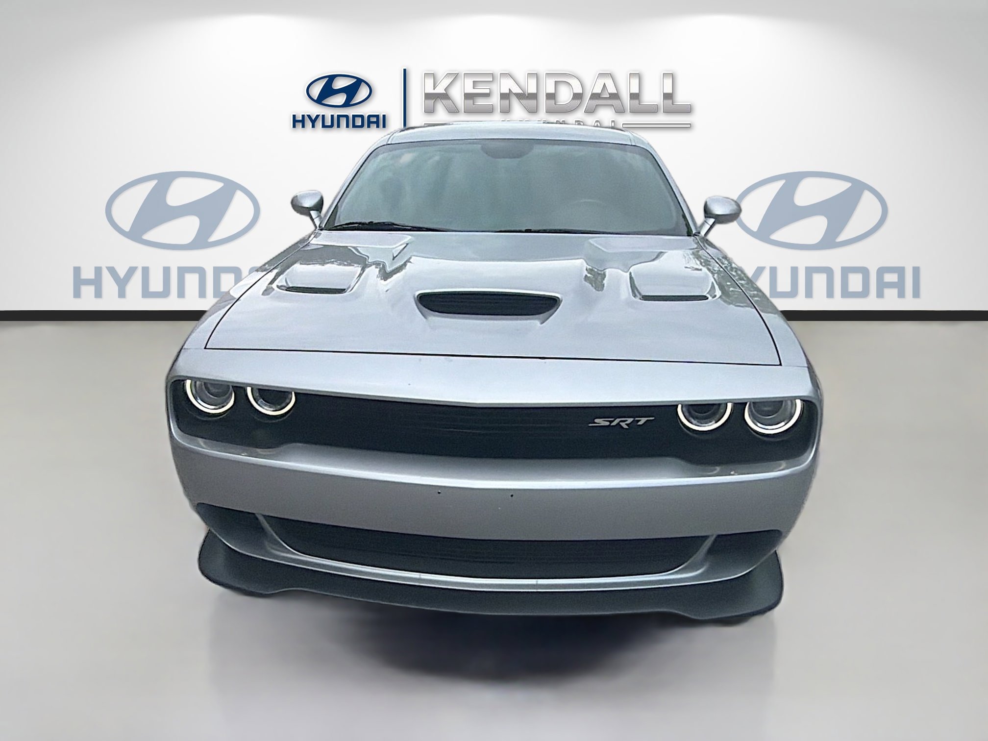 Used 2017 Dodge Challenger SRT Hellcat RWD image 2