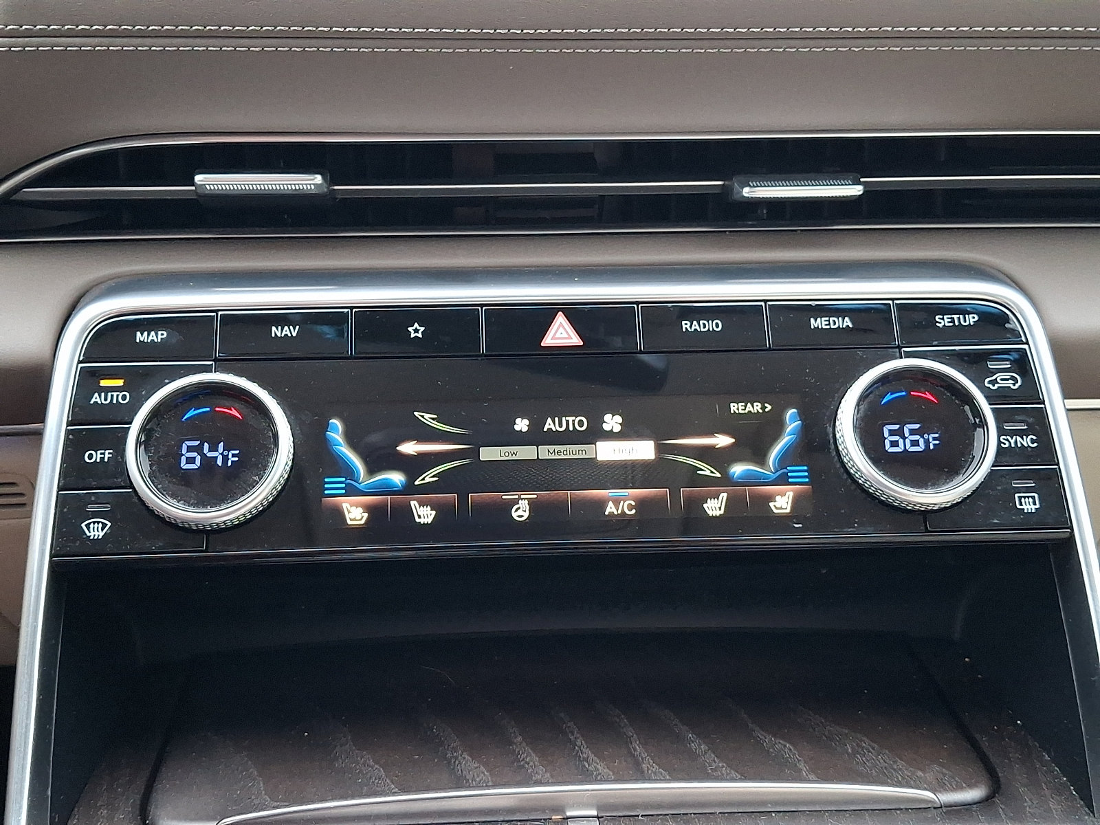 Certified 2023 Genesis GV80 3.5T w/ Prestige Package AWD/4WD image 16