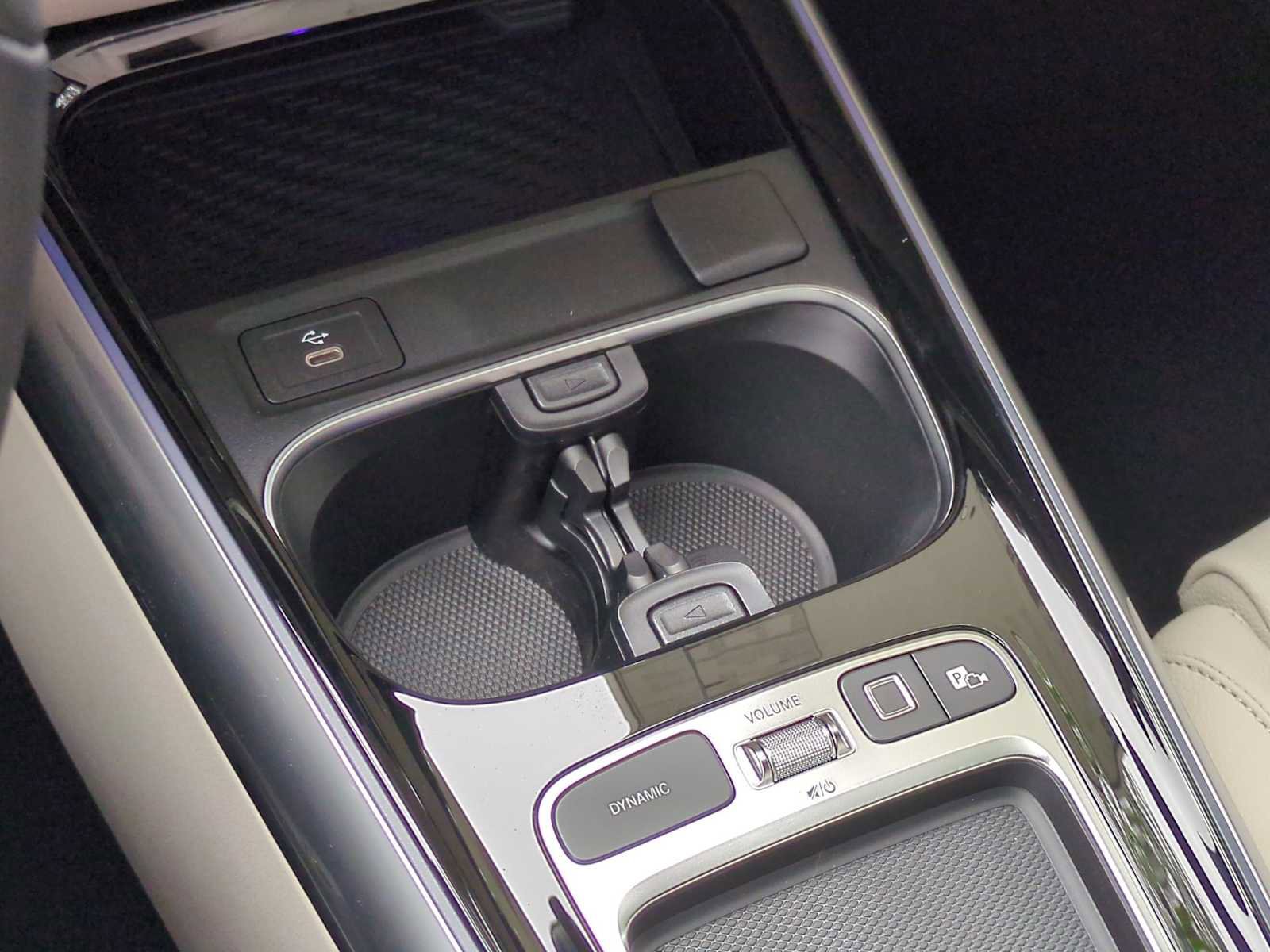 Used 2026 Mercedes-Benz GLA 250 4MATIC image 34