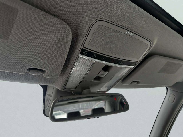 Used 2012 Mercedes-Benz S 550 4MATIC image 34