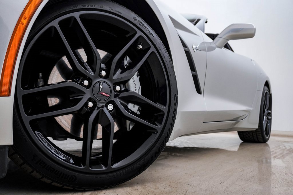Used 2018 Chevrolet Corvette Stingray w/ Battery Protection Package image 5