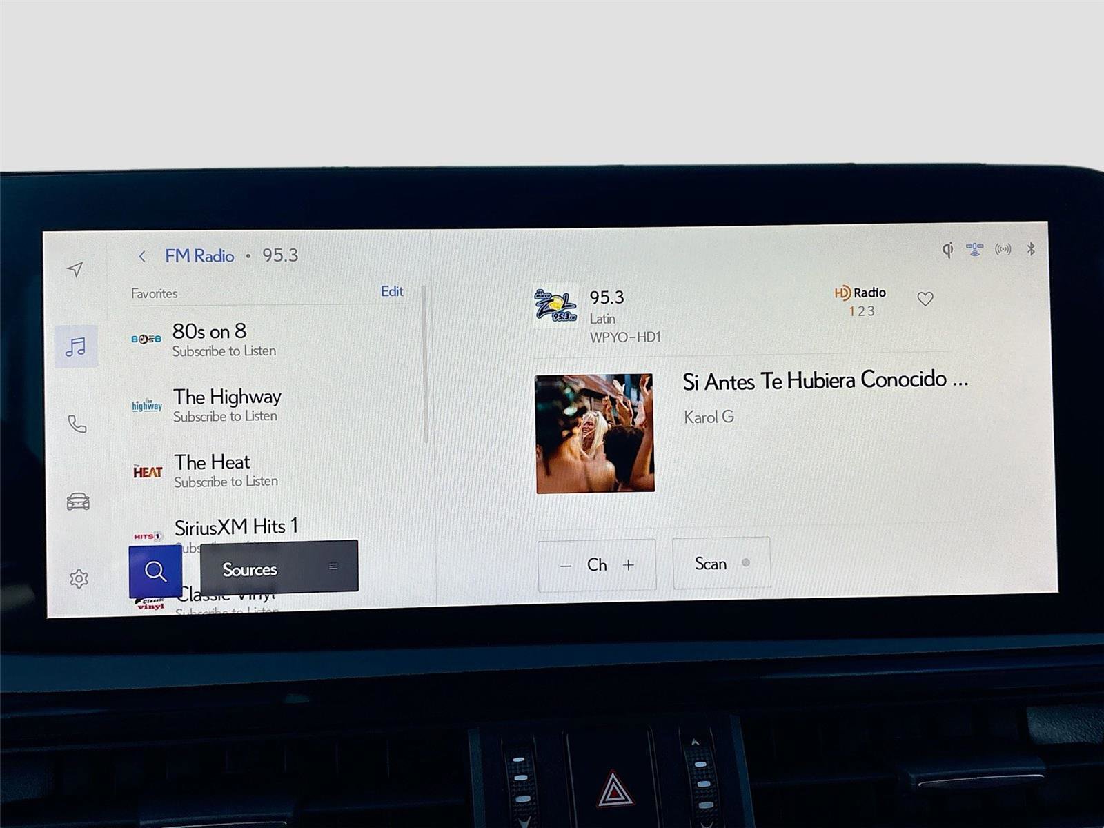 Used 2025 Lexus ES 350 F Sport image 16