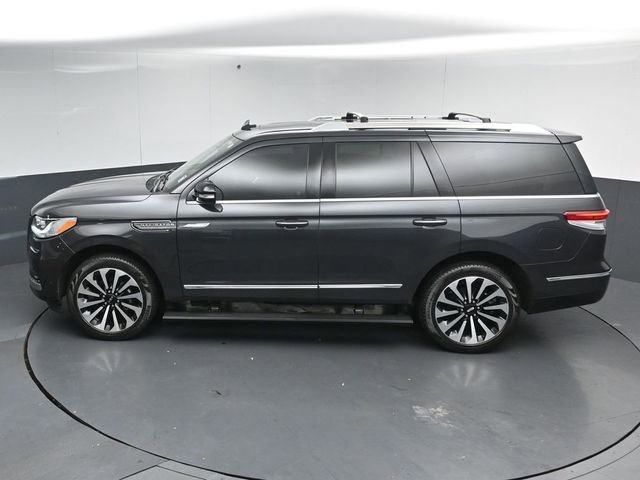 Used 2023 Lincoln Navigator Reserve AWD/4WD image 47