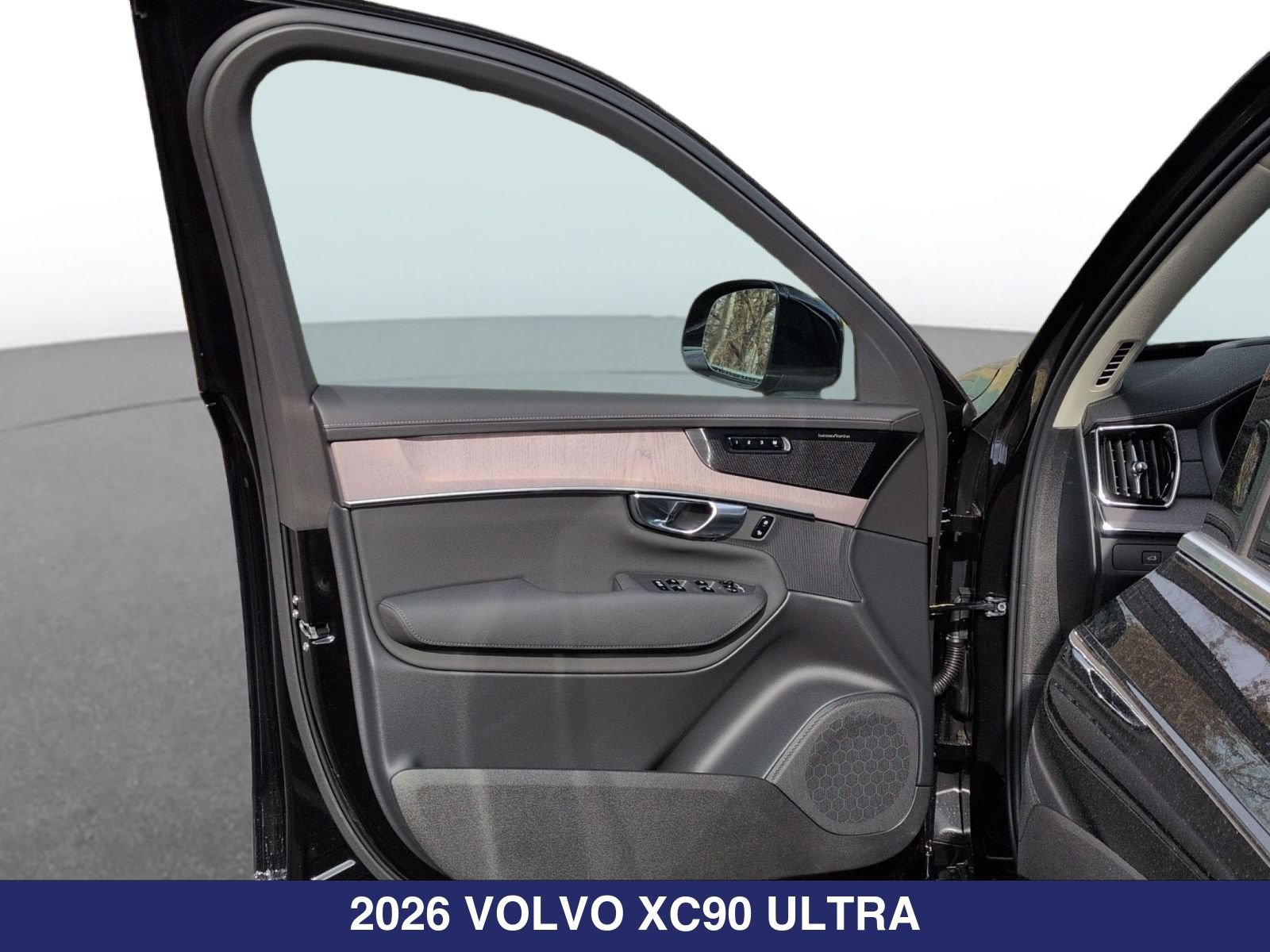 New 2026 Volvo XC90 B6 Ultra w/ Protection Package Premier AWD/4WD image 8