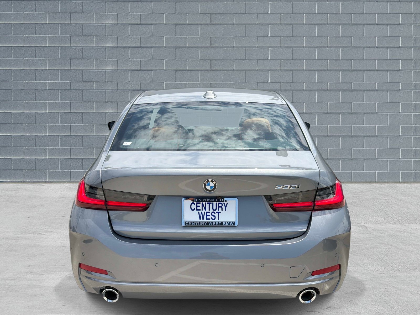 New 2026 BMW 330i Sedan w/ Convenience Package RWD image 4