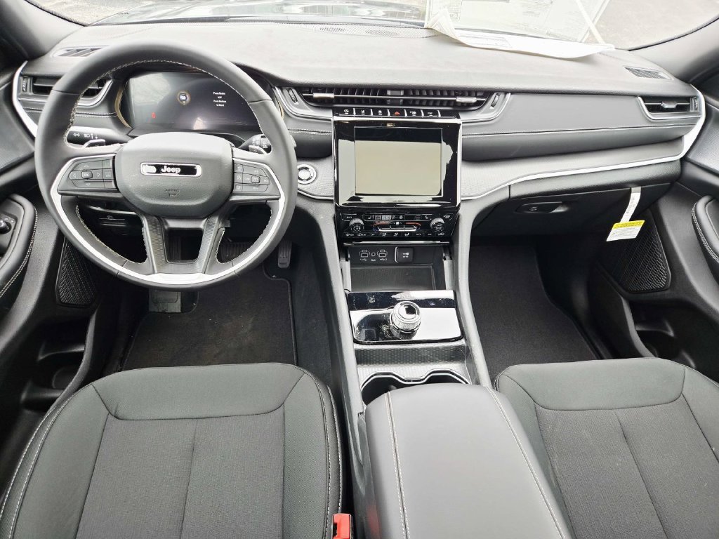New 2026 Jeep Grand Cherokee L 4WD image 12
