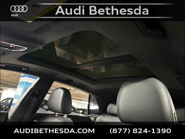 Used 2023 Audi Q8 Prestige w/ Prestige Package AWD/4WD image 29