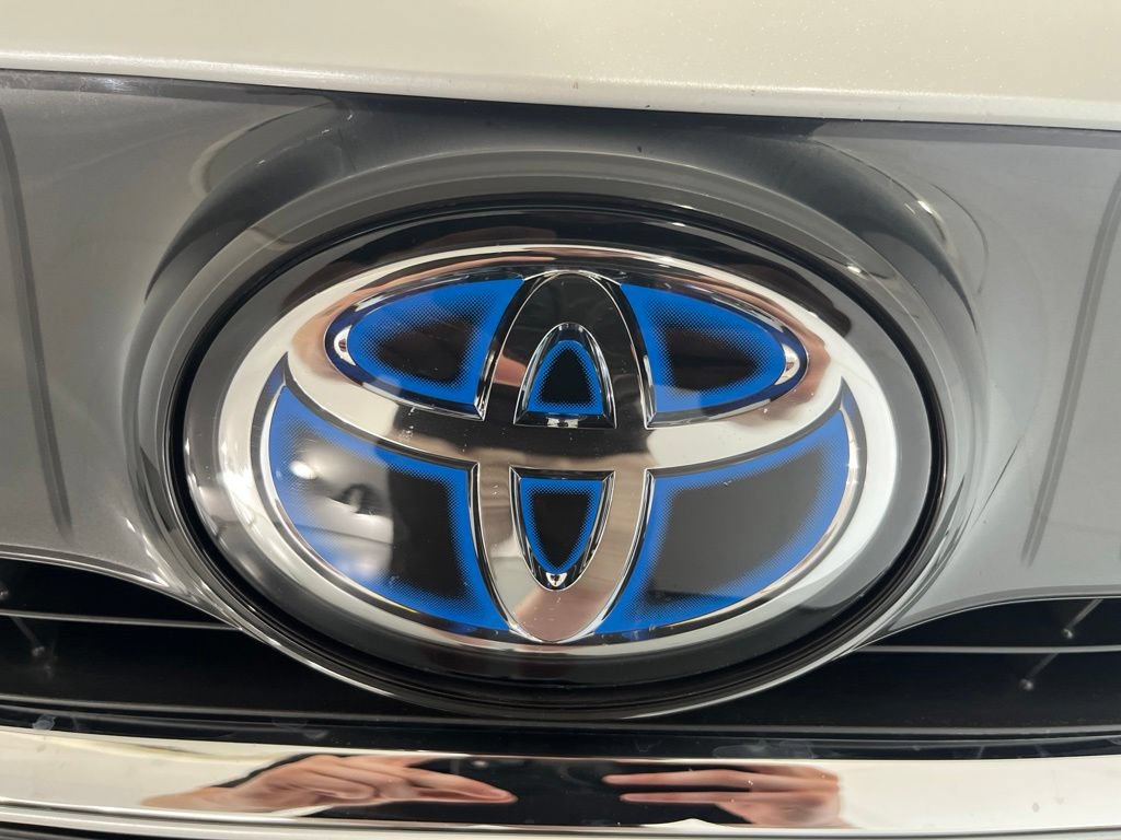 Used 2024 Toyota Venza Limited AWD/4WD image 36