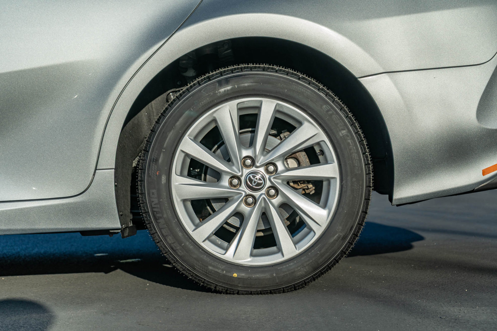 Certified 2022 Toyota Camry LE AWD/4WD image 6