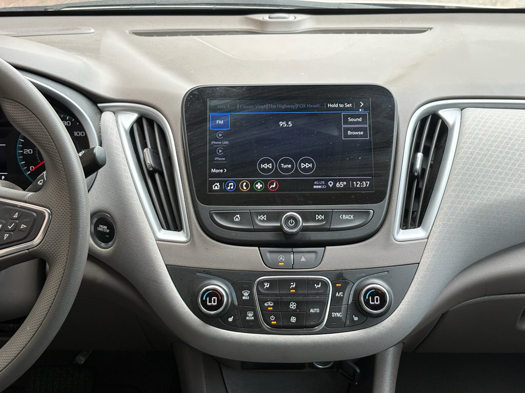 Used 2023 Chevrolet Malibu LT FWD image 13