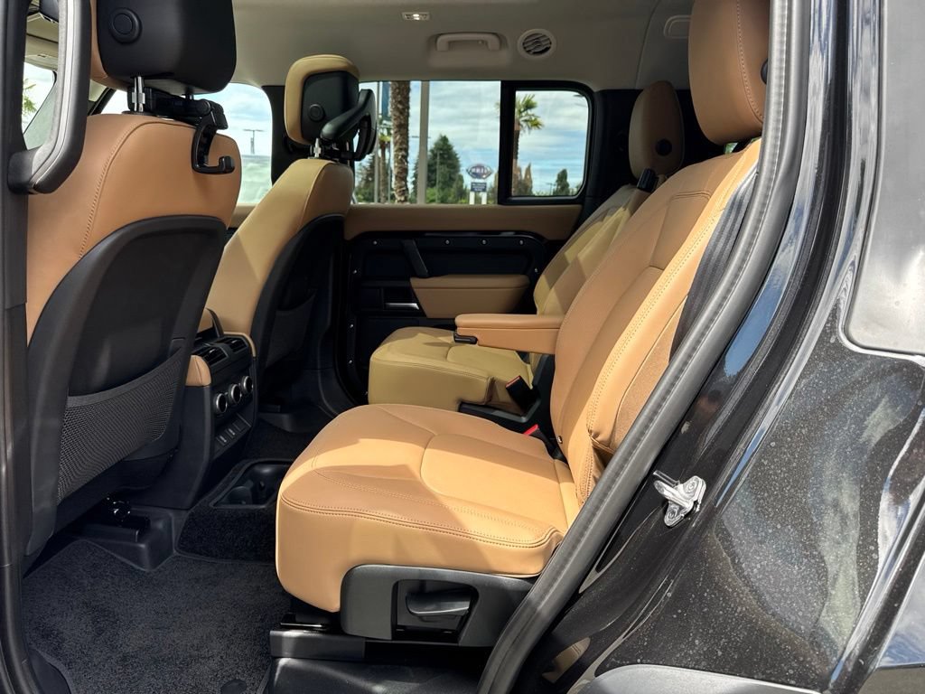 New 2026 Land Rover Defender 130 S AWD/4WD image 5