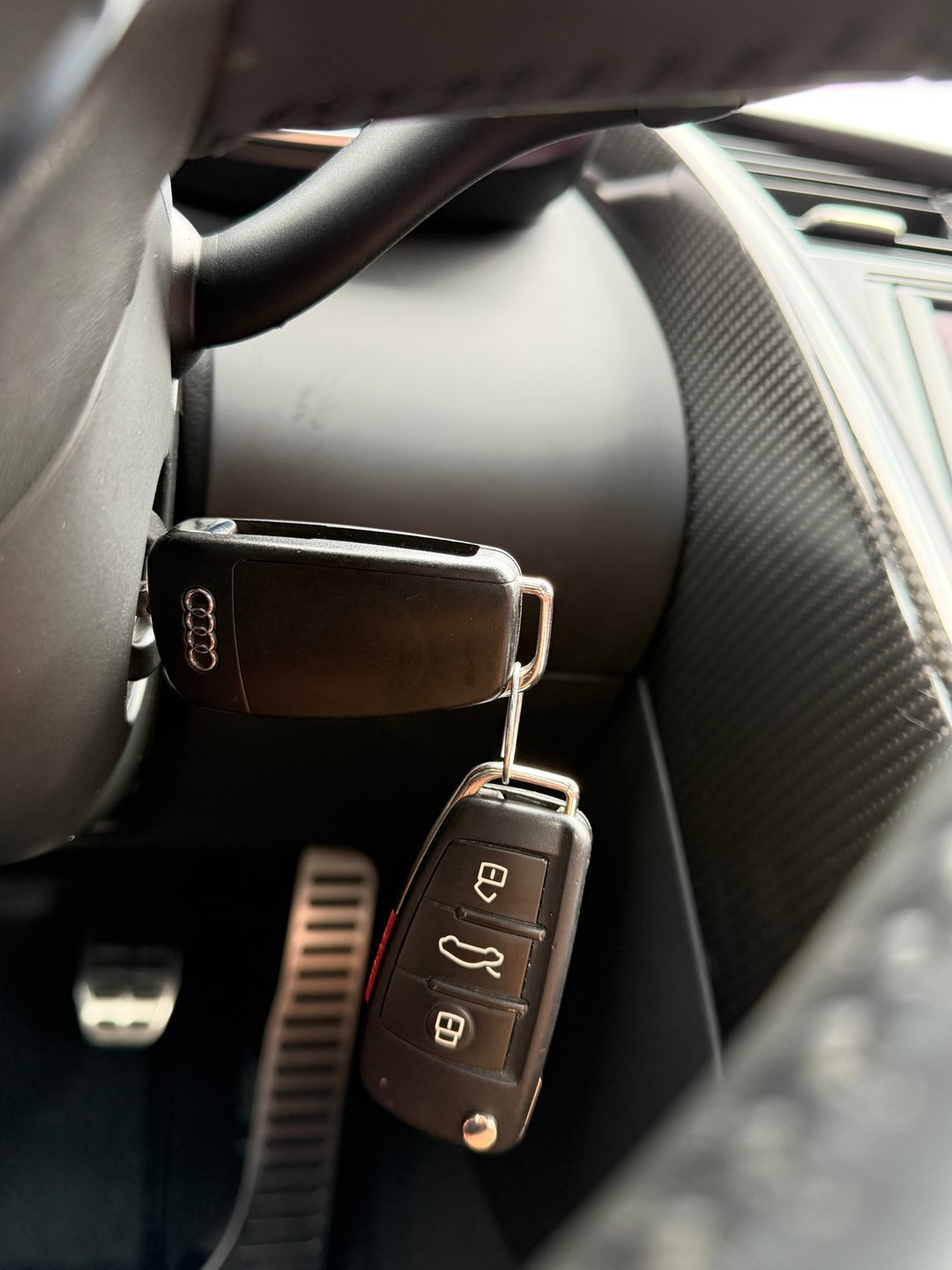 Used 2011 Audi R8 V10 AWD/4WD image 22