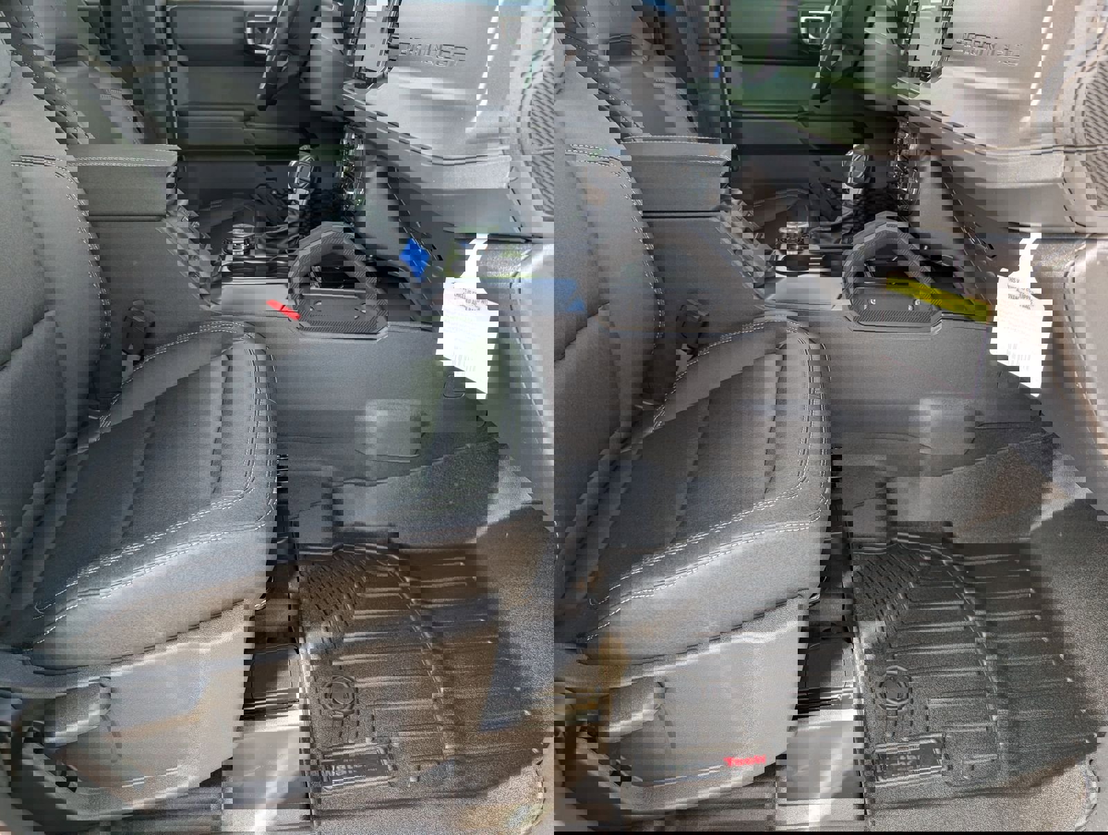 New 2026 Ford Bronco Badlands image 25