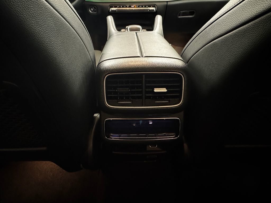 Used 2022 Mercedes-Benz GLS 450 4MATIC image 38