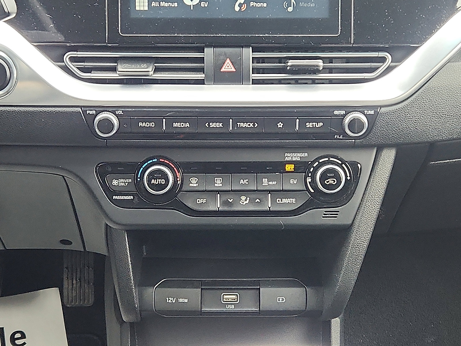 Used 2020 Kia Niro EX w/ Cold Weather Package FWD image 18
