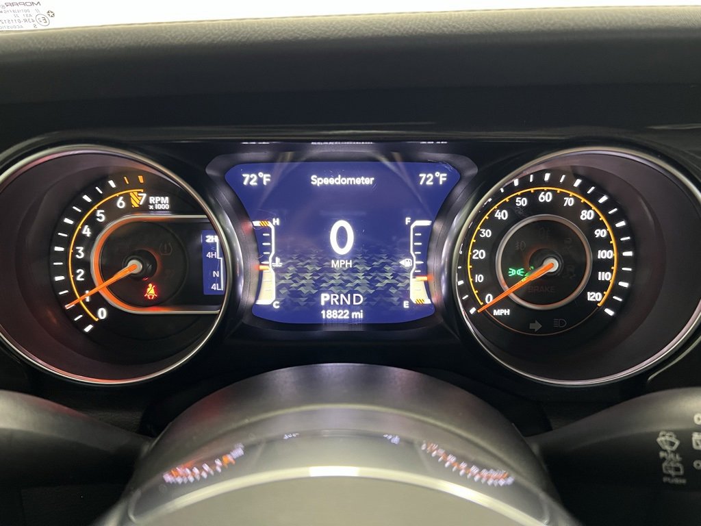 Used 2022 Jeep Wrangler Unlimited Sahara image 22