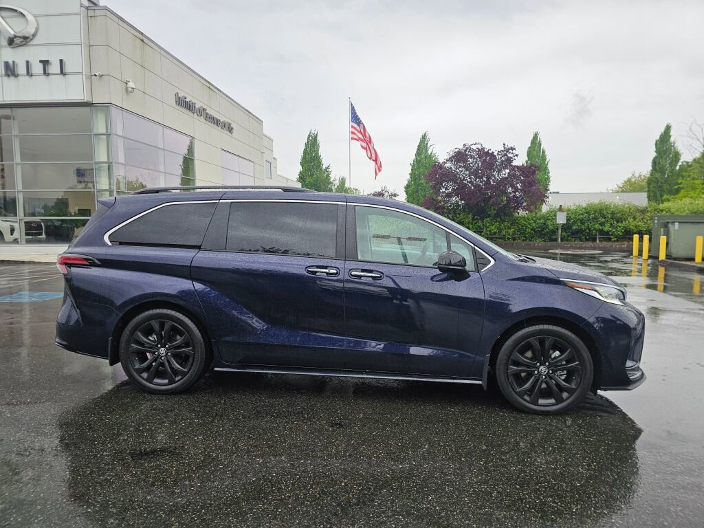 Used 2022 Toyota Sienna FWD image 8