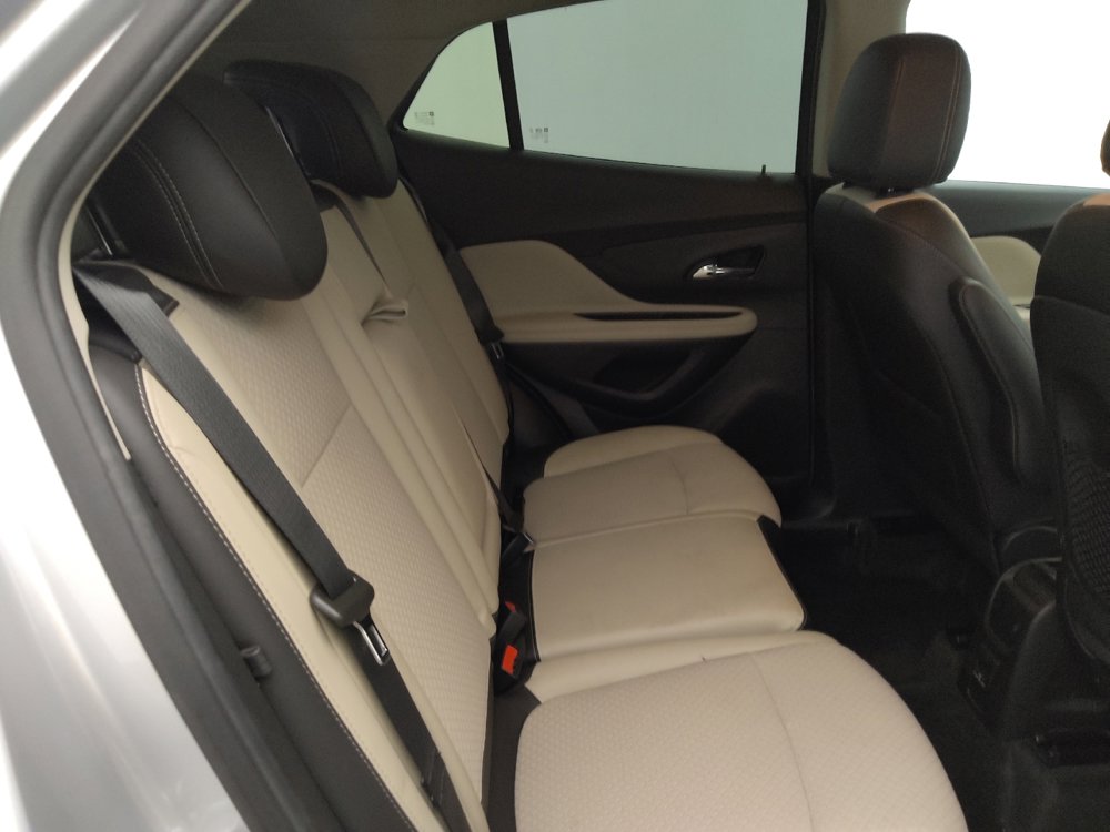 Used 2021 Buick Encore Preferred w/ Safety Package II image 19