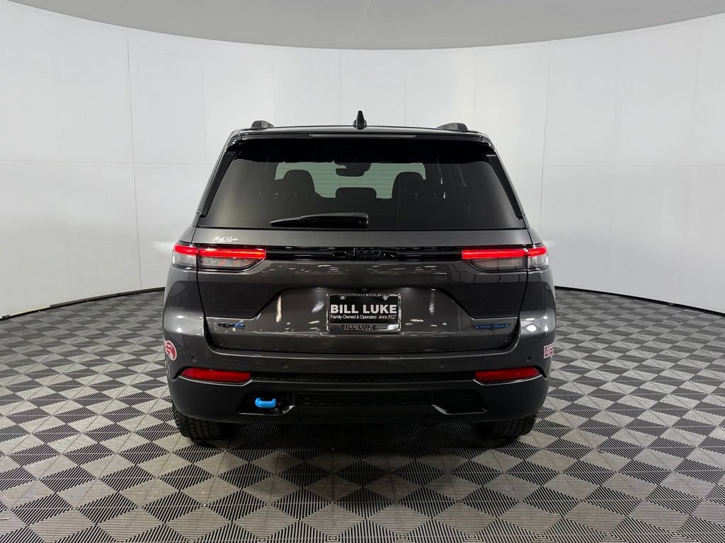 Used 2023 Jeep Grand Cherokee Trailhawk AWD/4WD image 8