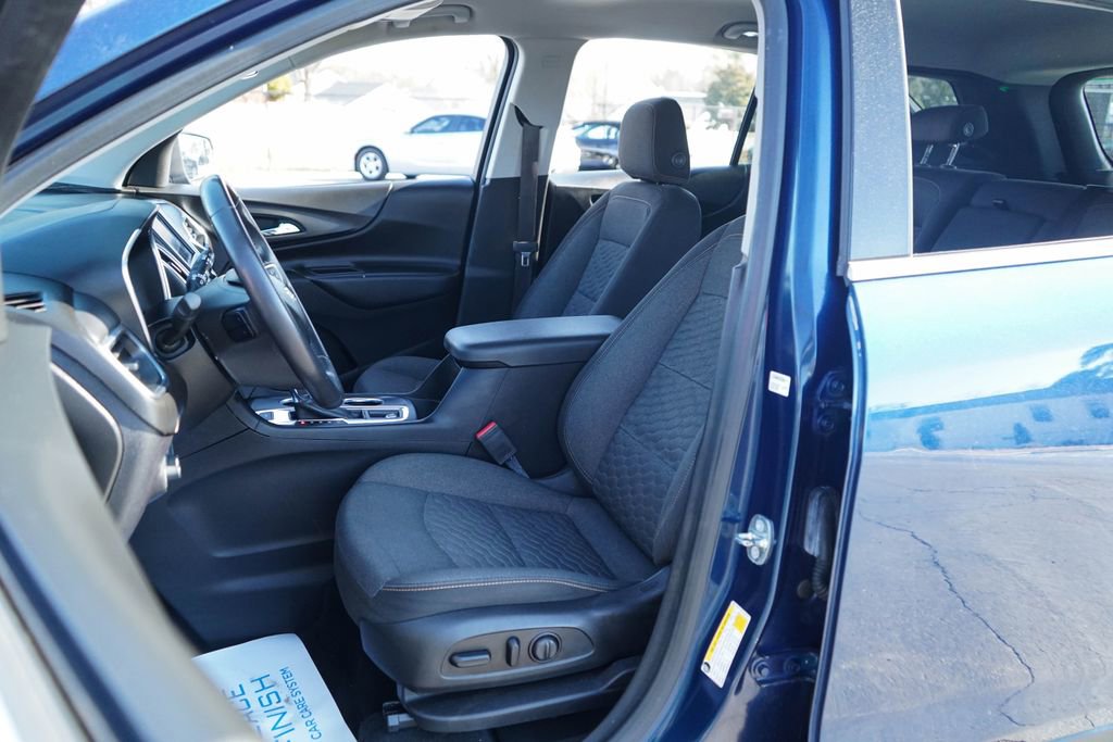 Used 2019 Chevrolet Equinox LT image 32