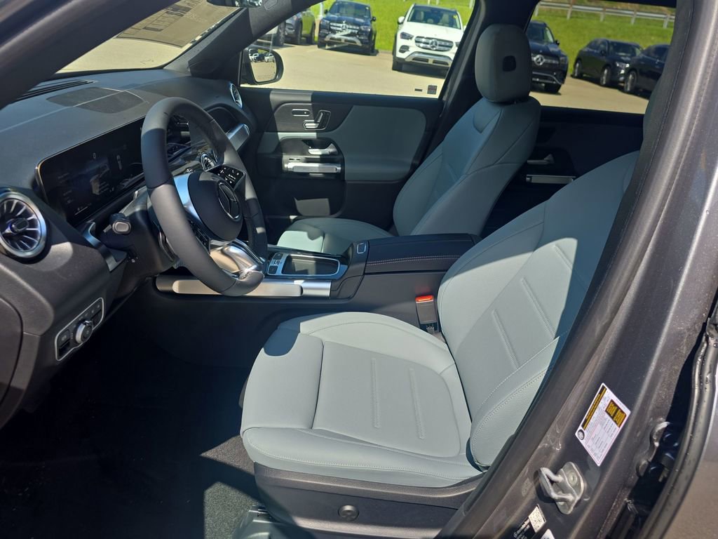 New 2026 Mercedes-Benz GLB 250 4MATIC image 9