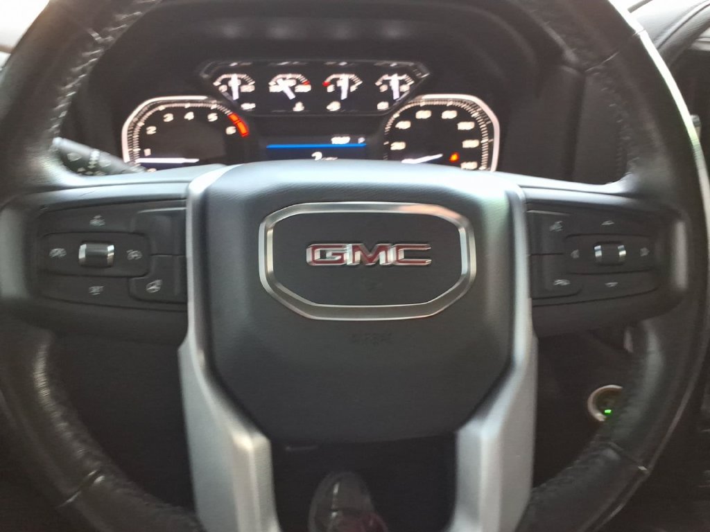 Used 2022 GMC Sierra 1500 SLT w/ SLT Premium Package AWD/4WD image 25