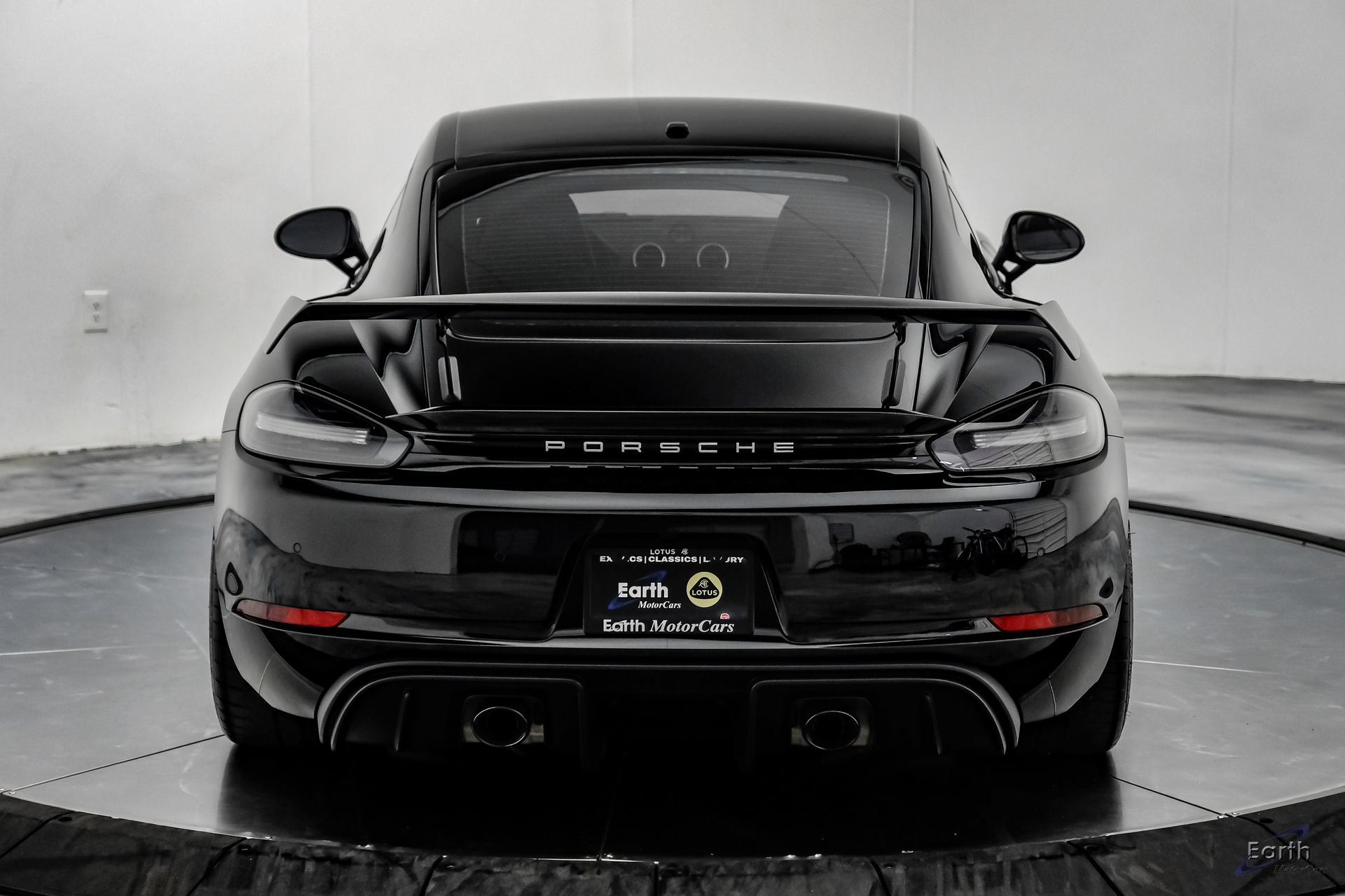 Used 2021 Porsche 718 Cayman GT4 RWD image 15