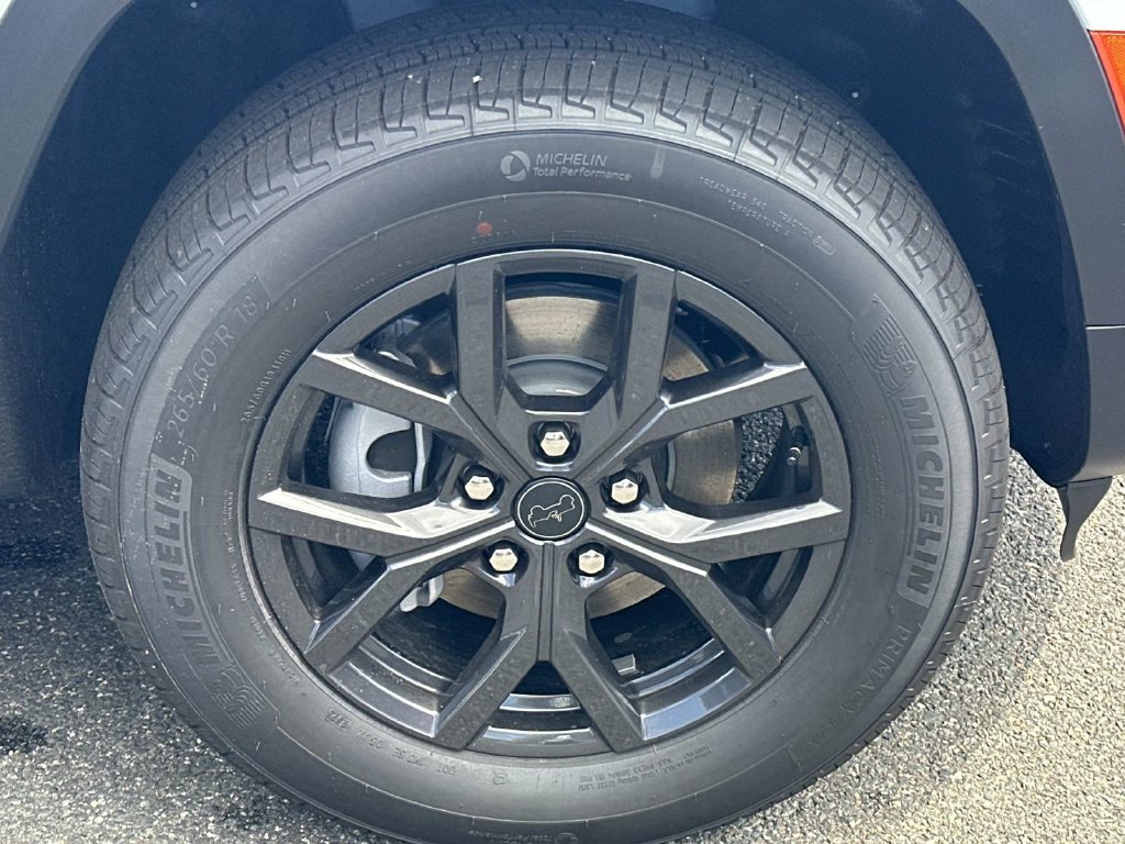 New 2027 Jeep Grand Cherokee Altitude AWD/4WD image 11