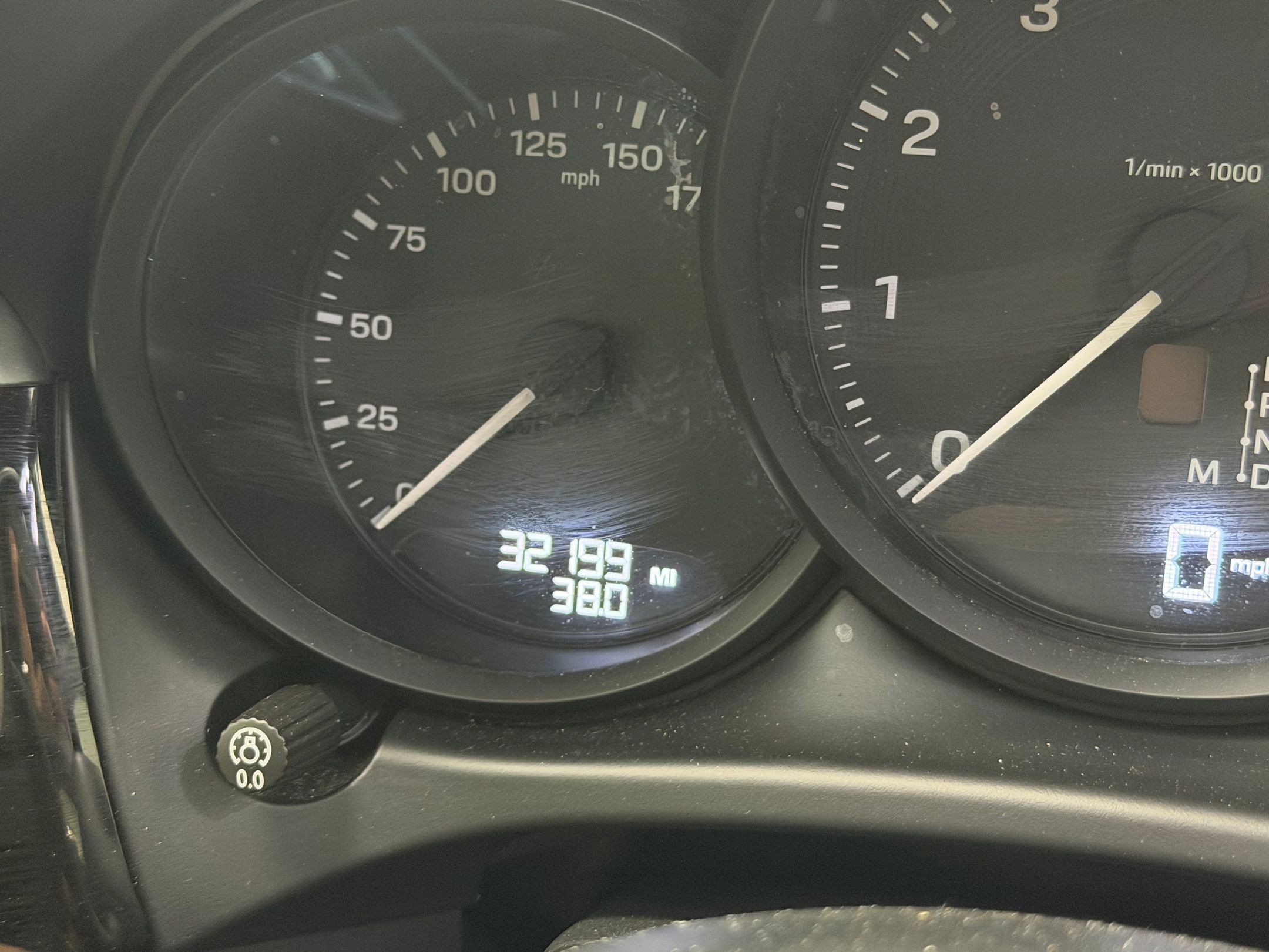Used 2024 Porsche Macan AWD/4WD image 22